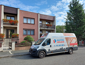 Zateplení stropu rodinného domu s pultovou střechou